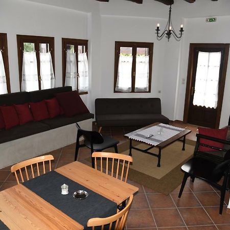 Karpofora Traditional Guesthouse Mileai Luaran gambar